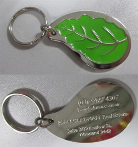 metal_keyring_in_shape_of_leave