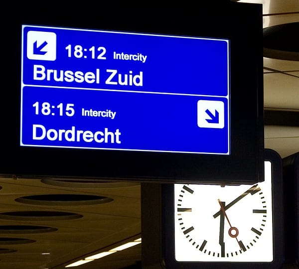 Brussels airport digital signage display.